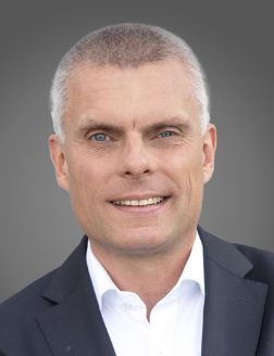 Bernd Düsterdiek